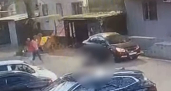 На улице С.Азимова в Яшнабадском районе погибла школьница - видео