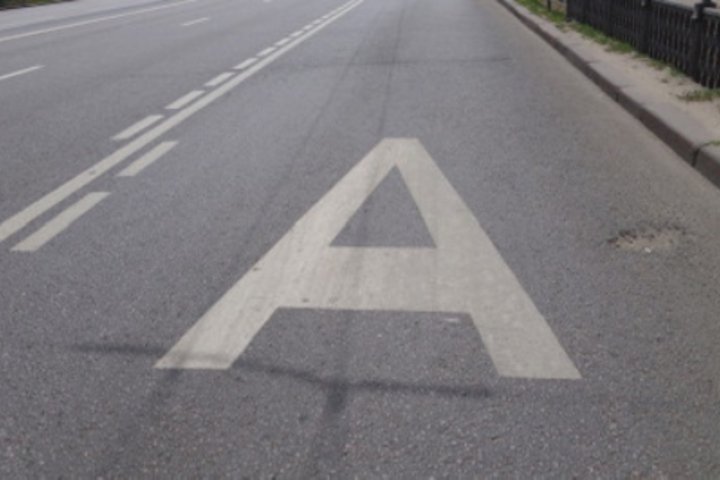 В Узбекистане утвердили штрафы за езду по полосам, выделенным для движения общественного транспорта