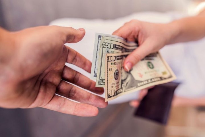 Курсы валют в Узбекистане на 7 марта 2025 года: доллар растёт, евро бьёт рекорды