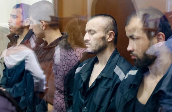 Раскрыты новые детали подготовки теракта в «Крокусе»: террористы планировали атаки на Красную площадь и синагогу