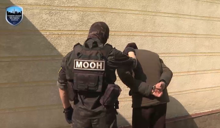 В Ташкенте задержали наркокурьера с необычными свёртками наркотиков - видео