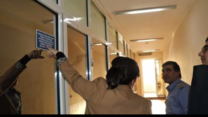 Only uzbek language: В Сергелийской железнодорожной станции серьезно взялись за узбекский язык