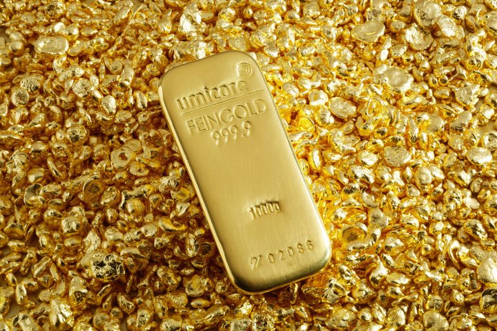 Цена золота превысила $3150 за унцию на бирже Comex