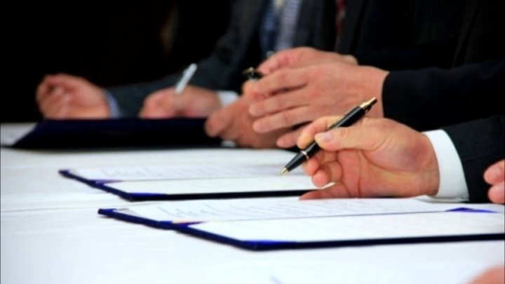 Шавкат Мирзиёев утвердил трёхстороннее соглашение о стратегическом партнёрстве