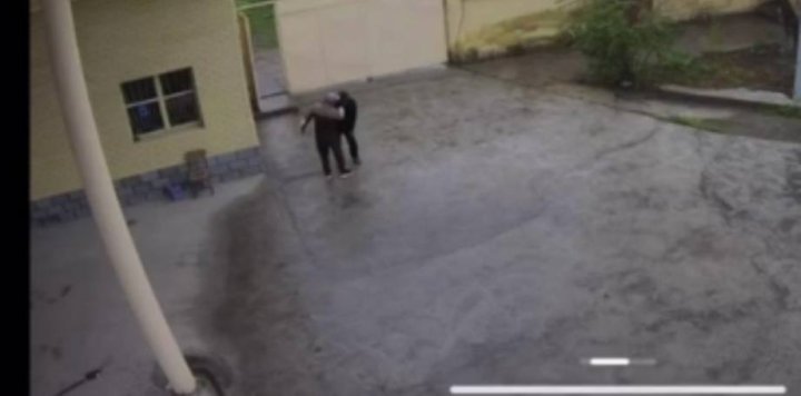 В Джизаке водитель автомобиля «Gentra» избил сотрудника АЗС