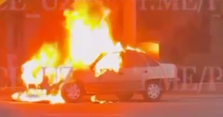 В Мирзо-Улугбекском районе загорелся автомобиль «Nexia»