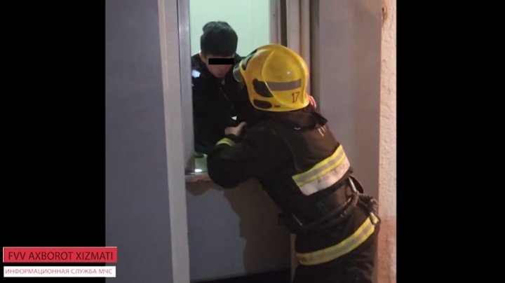 В Юнусабадском районе мальчик застрял в лифте многоэтажки