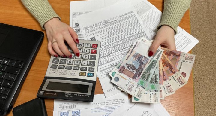 В Узбекистане разрешили платить за свет и газ с корпоративных карт