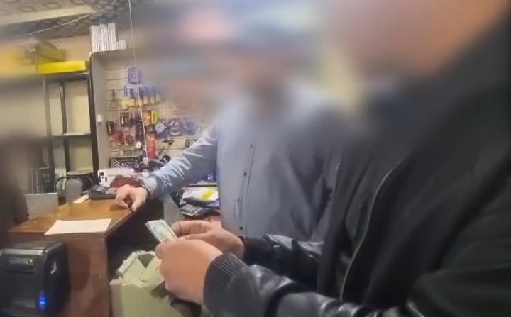 В Бухаре «валютчик» может получить до трёх лет лишения свободы