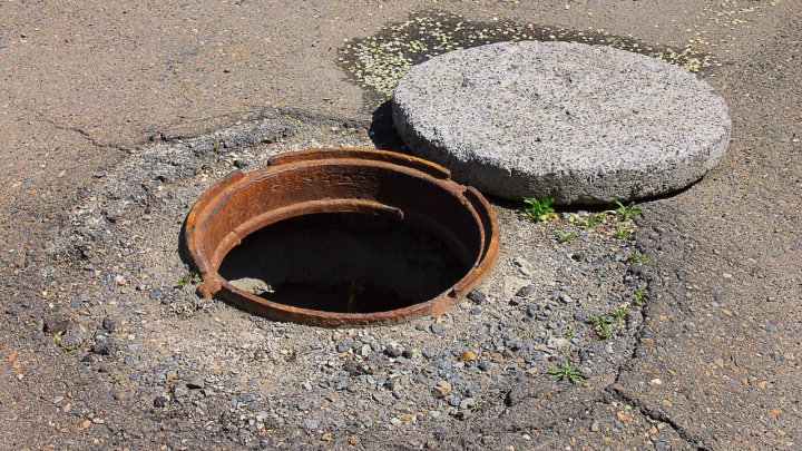 В Бухаре девочка упала в колодец и погибла; мужчина, пытавшийся её спасти, в тяжёлом состоянии