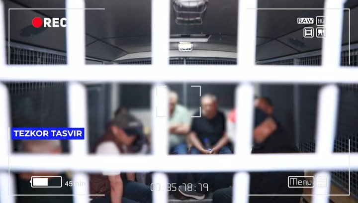 Топоры, ружья, биты и мечи: Такой набор был найден в игорном притоне в Яшнабадском районе