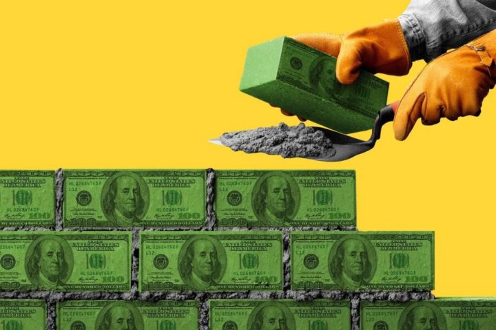 Доллар подорожал, рубль подешевел — ЦБ РУз установил новые курсы валют по отношению к суму с 4 апреля