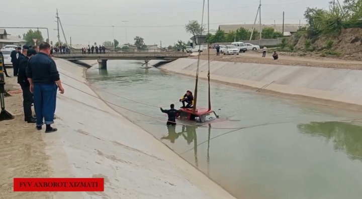 В канале Намангана, из-за потери управления, водитель утопил автомобиль «ВАЗ-2105»