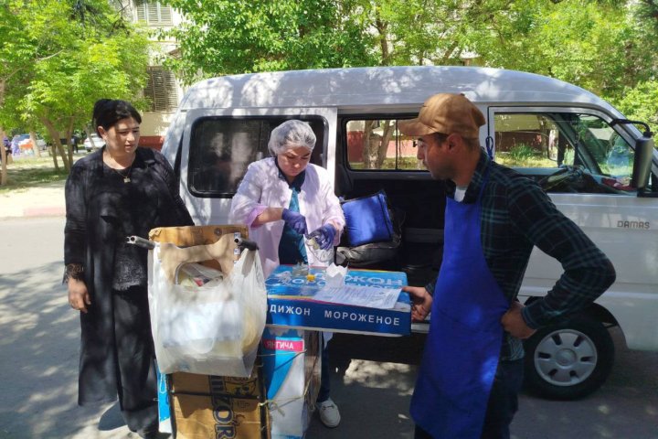 В Ташкенте уничтожили 45 кг «андижанского мороженого»