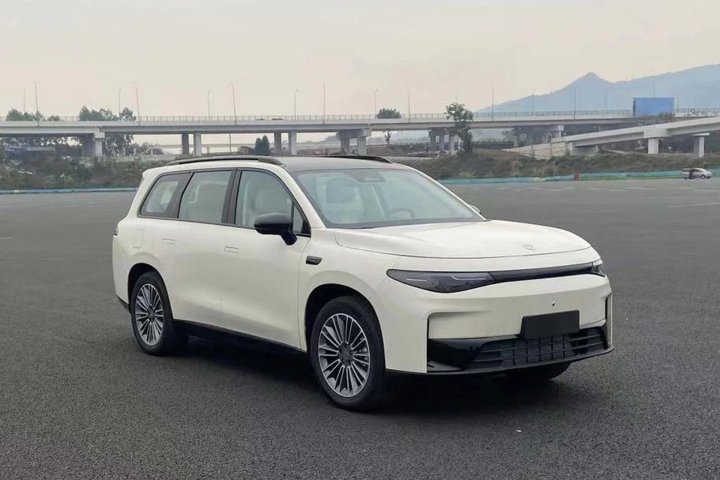 В Узбекистане призвали не покупать автомобили Leapmotor