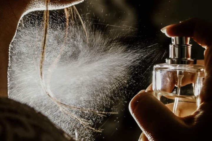 В Узбекистане ужесточат правила ввоза БАД, табака и парфюмерии