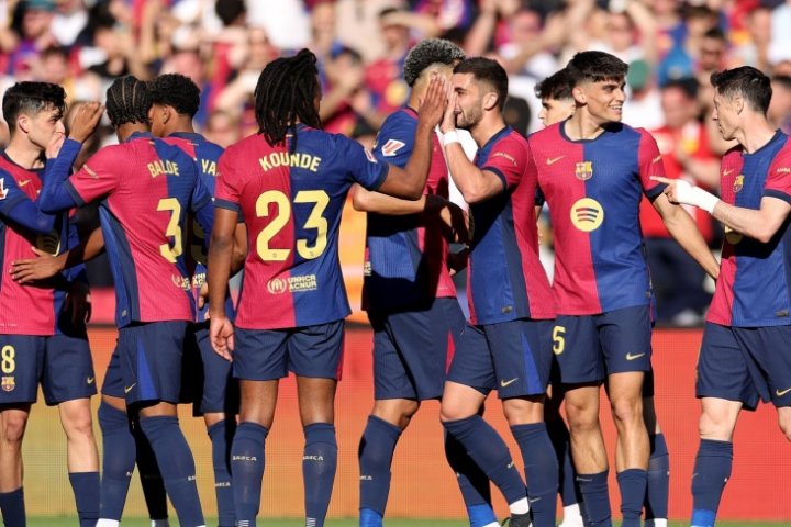 «Барселона» может купить узбекского защитника