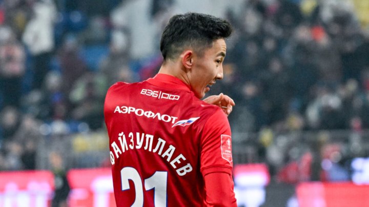 Бывший игрок Барселоны дал совет узбекскому футболисту Аббосбеку Файзуллаеву