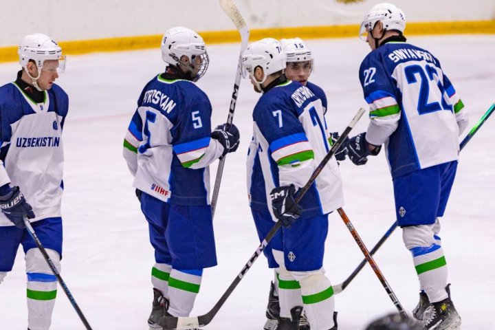 Национальная сборная Узбекистана по хоккею стала чемпионом мира в своём дивизионе