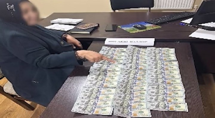 Руководительница турфирмы из Наманганской области обвиняется в мошенничестве с отправкой граждан в Умру