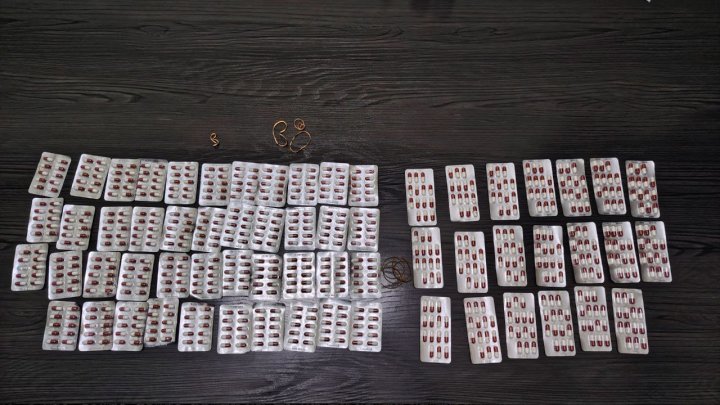 В Ферганской области пресекли незаконную продажу «Зардекса» и «Лирики»