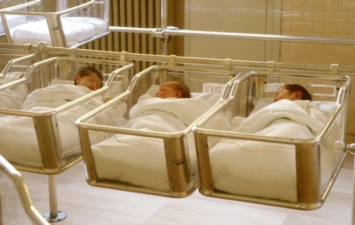 В Узбекистане назвали средний возраст, когда граждане становятся родителями