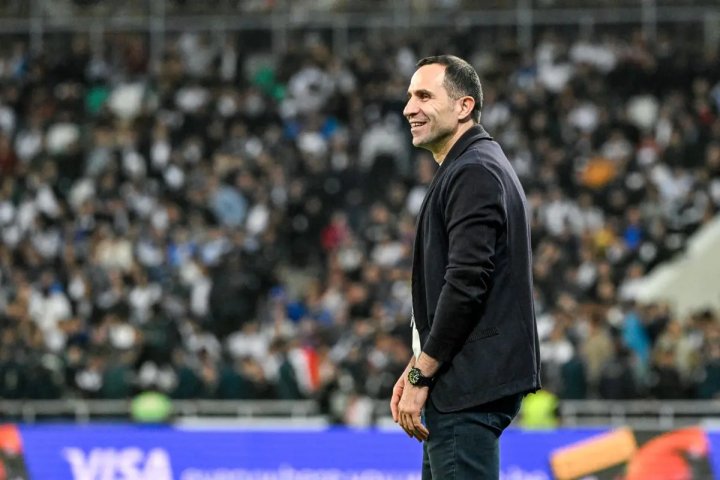 Стало известно, почему главный тренер сборной Узбекистана находится в ОАЭ