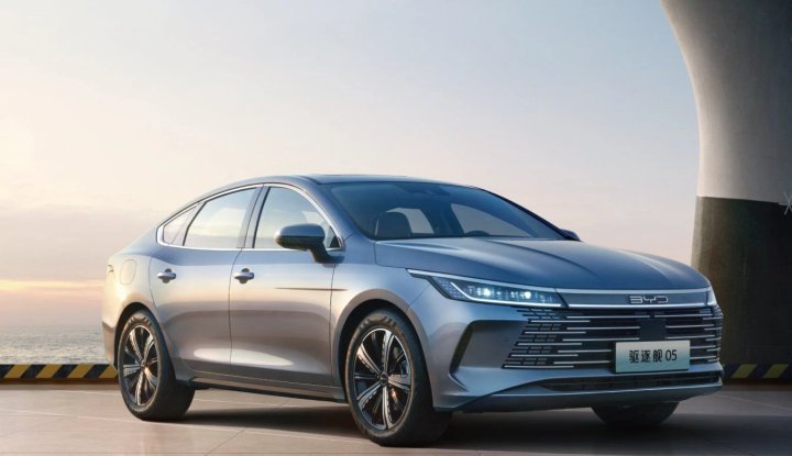 Китайский гигант BYD затмил Tesla в Европе