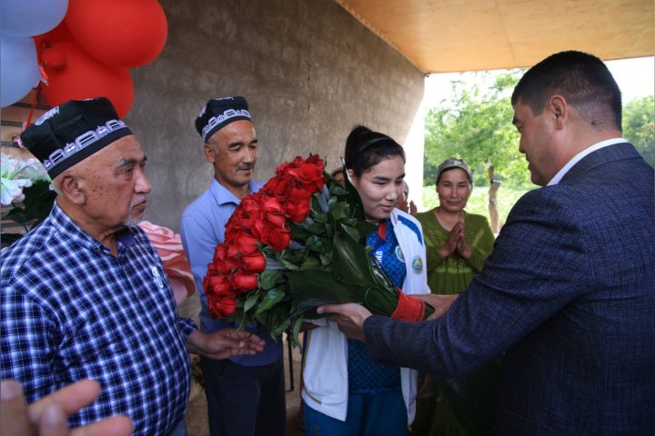 Слепой парадзюдоистке из Узбекистана подарили квартиру в Самарканде