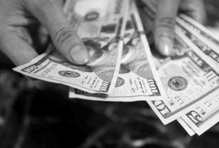 В Узбекистане обновили курс иностранных валют на 3 мая