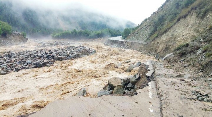 С 23 по 27 мая в нескольких регионах Узбекистана объявлена опасность схода селей