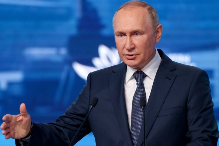 Владимир Путин предложил возобновить переговоры с Украиной — видео