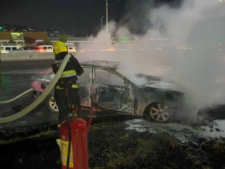 На территории Янгихаётского района, в результате ДТП, сгорел автомобиль «Epica»