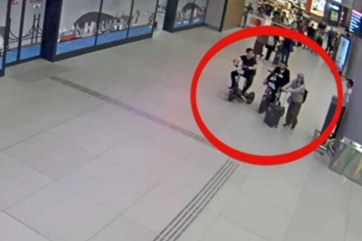 В Стамбуле узбекистанки пытались пронести 6 кг золота в гениталиях — видео