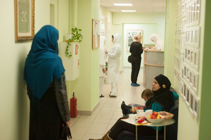 В России хотят ввести закон о платных родах для мигранток