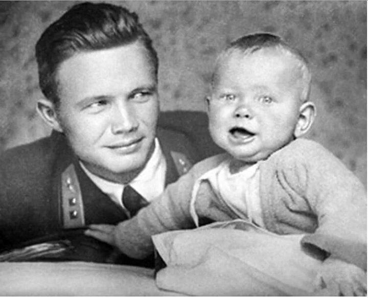 Является ли сын Хрущёва предателем Советского Союза?