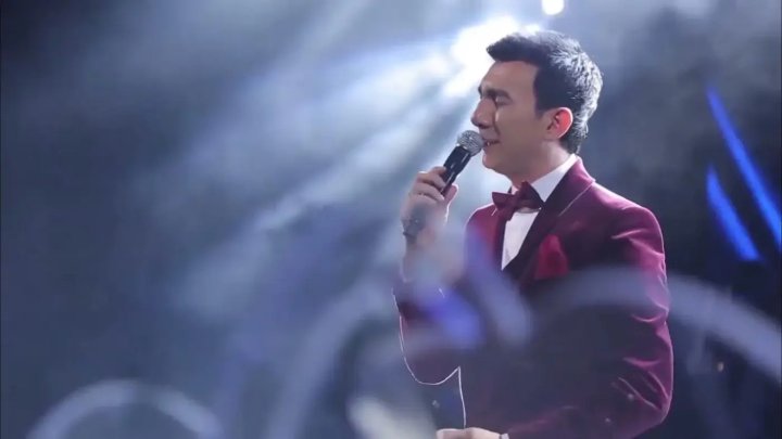 Узбекский певец Батыр Кадыров оштрафован за нарушение авторских прав