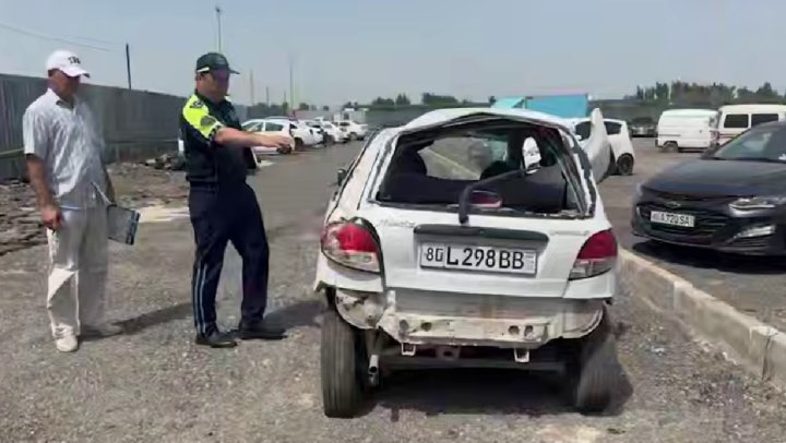 В Бухаре школьник превратил автомобиль «Matiz» в консервную банку