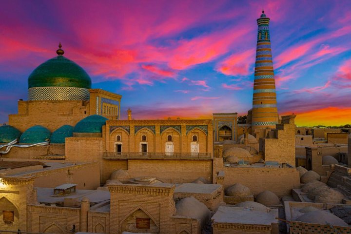 Скоростные поезда свяжут Ташкент и Хиву, сократив время в пути вдвое