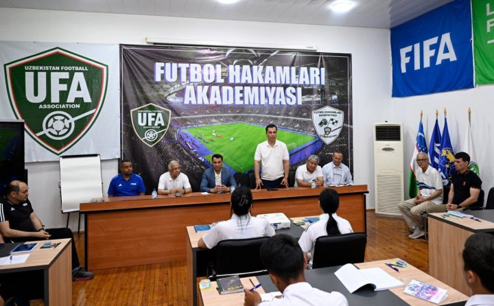 В Узбекистане открыли Академию футбольных судей