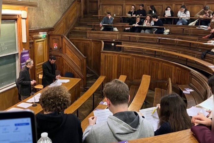 В вузах Узбекистана обучаются более 12 тысяч иностранных студентов