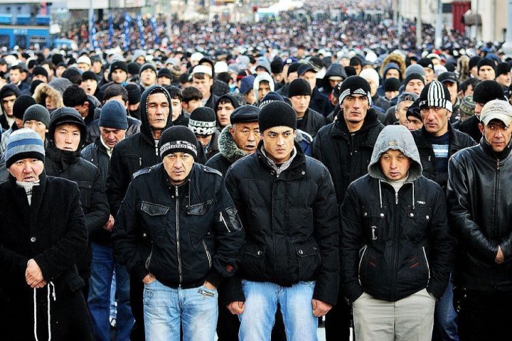 В России начнут отслеживать мигрантов через приложение