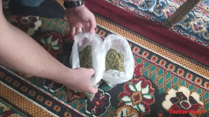 85-летний старик из Каттакургана выращивал каннабис и хранил марихуану