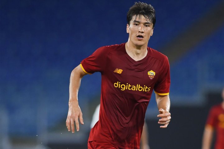 Узбекский нападающий Элдор Шомуродов стал стоить дороже