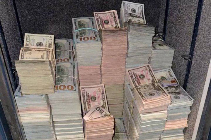 В Узбекистане обновили курс иностранных валют на 4 июня