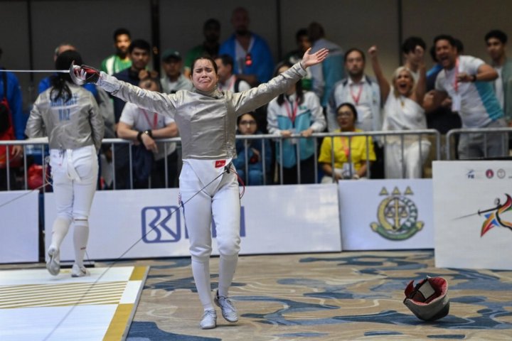 Узбекская фехтовальщица Фернанда Эррера завоевала бронзу ЧА в Индонезии