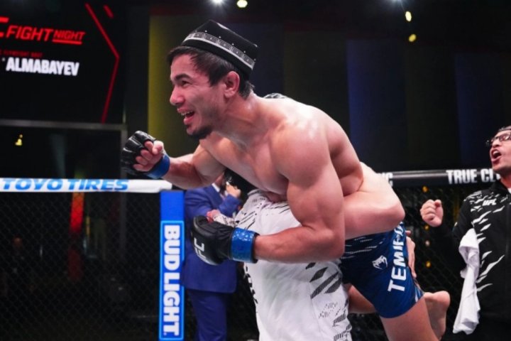Узбекский боец Рамазон Темиров подписал новый контракт с UFC на четыре боя