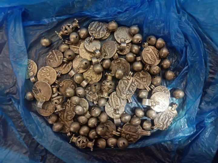 Сотрудники таможни в Сурхандарье пресекли вывоз культурных ценностей