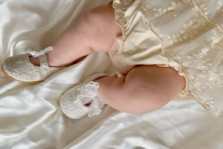 В Навои женщина пыталась продать свою месячную дочь всего за 10 млн сумов