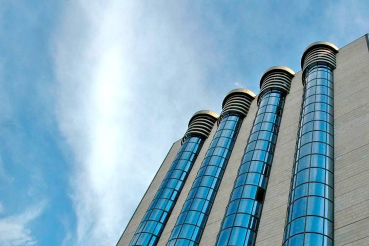 ЦБ Узбекистана оштрафовал 13 банков и предупредил 17 о санкциях